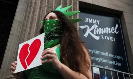 Trump Applauds Jimmy Kimmel Show Removal as Networks Substitute Broadcast with Charlie Kirk Tribute