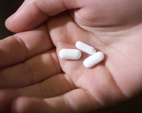 Daily Aspirin Shows ‘Huge Effect’ in Reducing Bowel Cancer Return, Study Finds