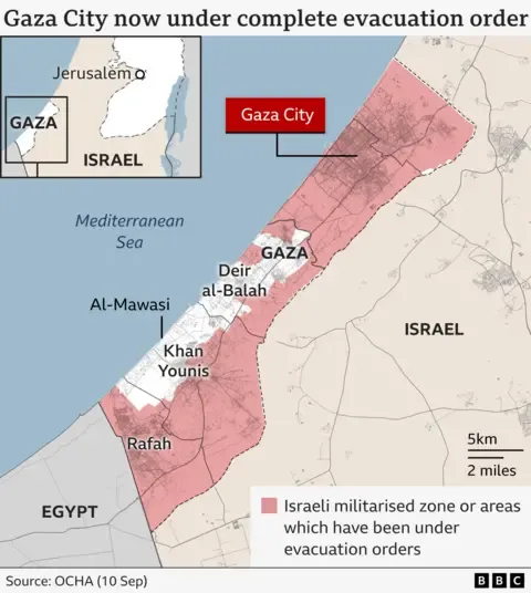 Countless Gaza Residents Flee as Israeli Troops Push Further into Urban Areas