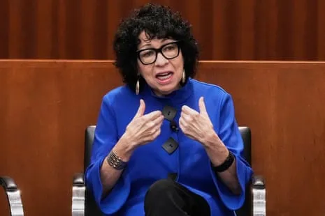 Supreme Court Justice Questions Whether US Citizens Understand the Distinction Between Leaders and Kings
